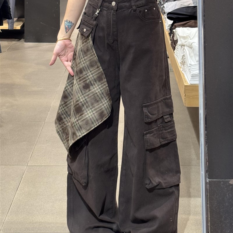 适用咖啡色工装裤j设计感多口袋宽松直筒牛仔裤女秋季新款高腰显