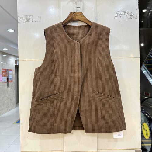 33-ZT7029 隐形单排扣圆领坑条纹圆领开叉韩系灯芯绒马甲外套秋装