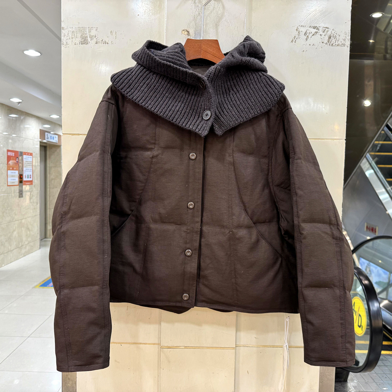 D-AY19689 拆卸针织连帽休闲减龄阔版短装羽绒服欧货冬装