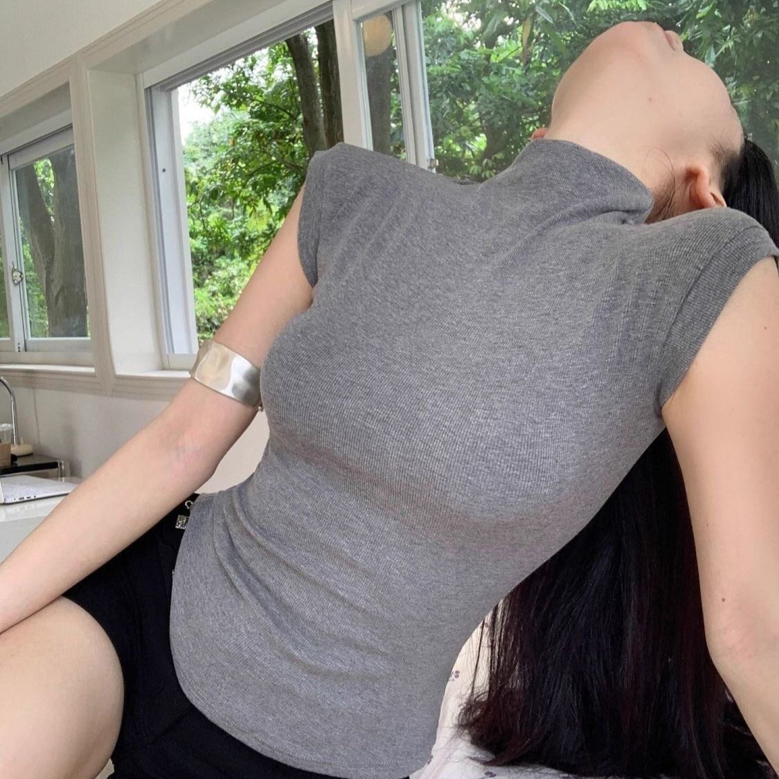 美式小众设计纯欲辣妹风短袖T恤女半高领蚂蚁腰背心时尚打底上衣