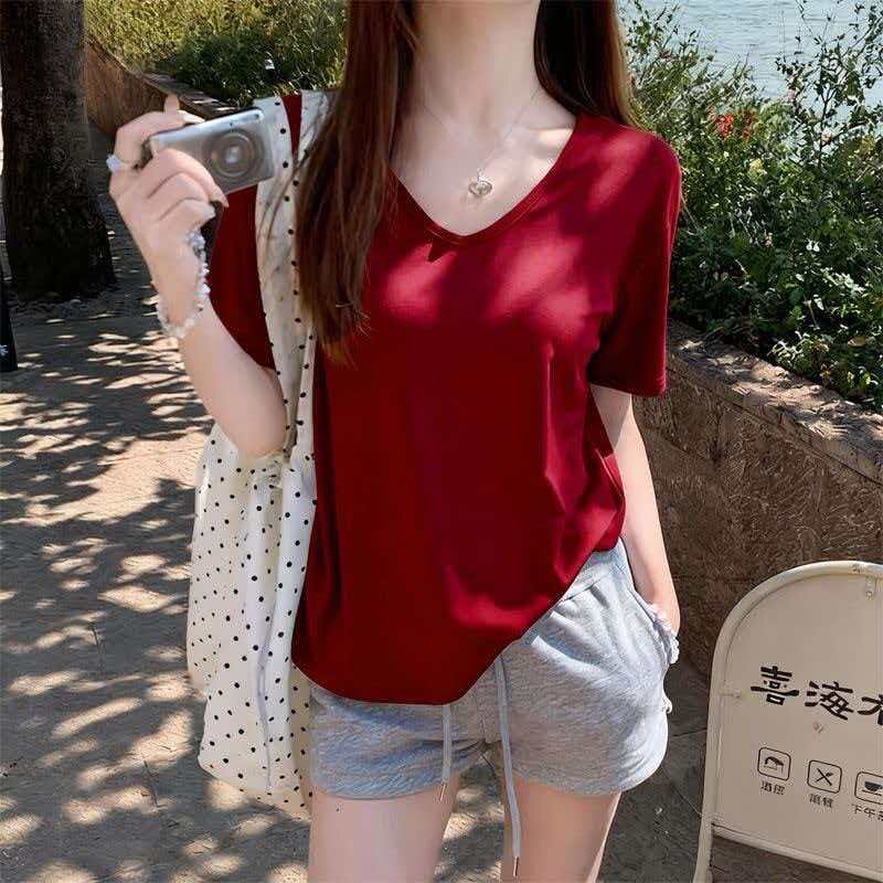 安哥拉红v领短袖t恤女夏季宽松低领显瘦洋气上衣简约小个子夏装潮