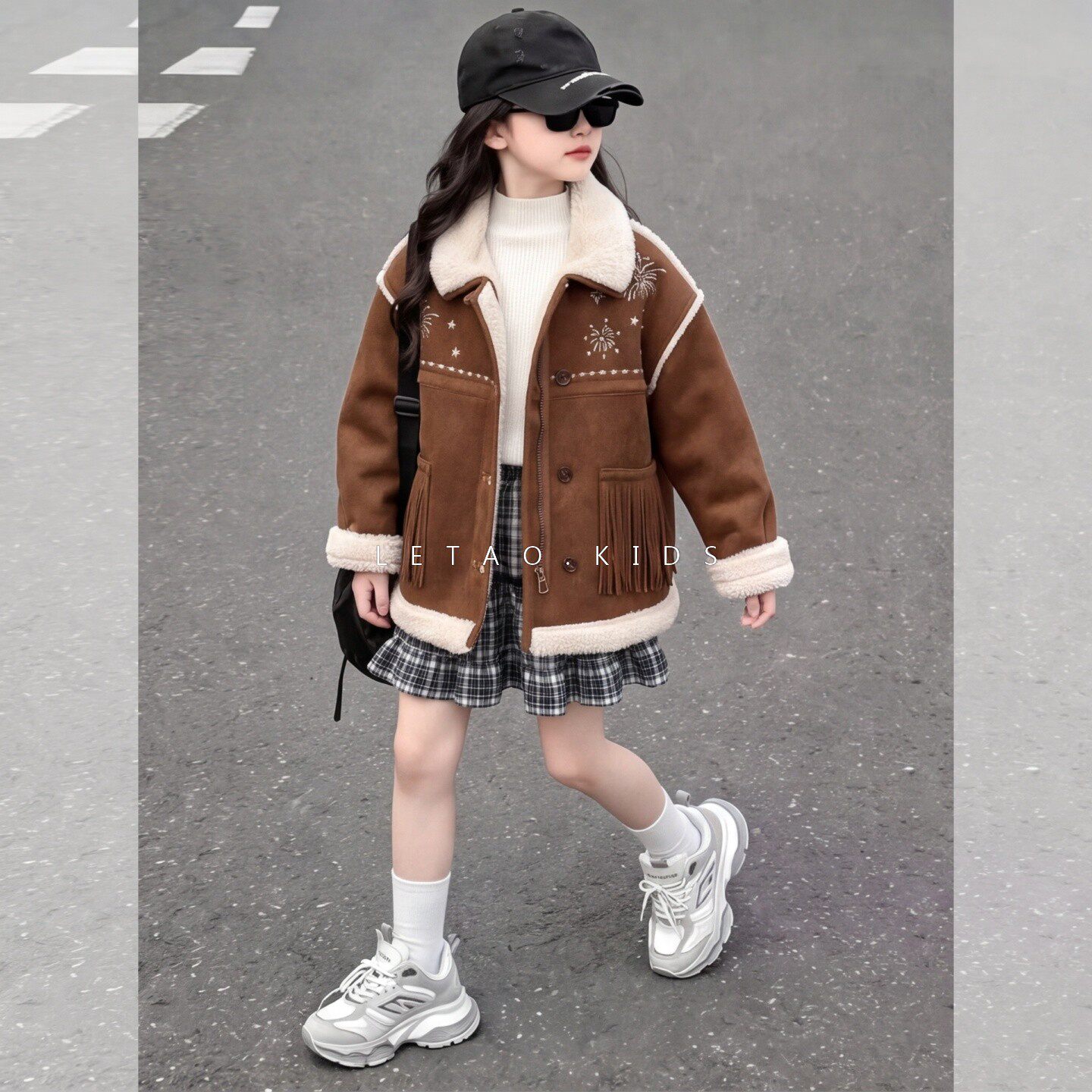 儿童装女童深秋加绒外套2026新款中大童女孩秋冬加厚皮毛一体衣服