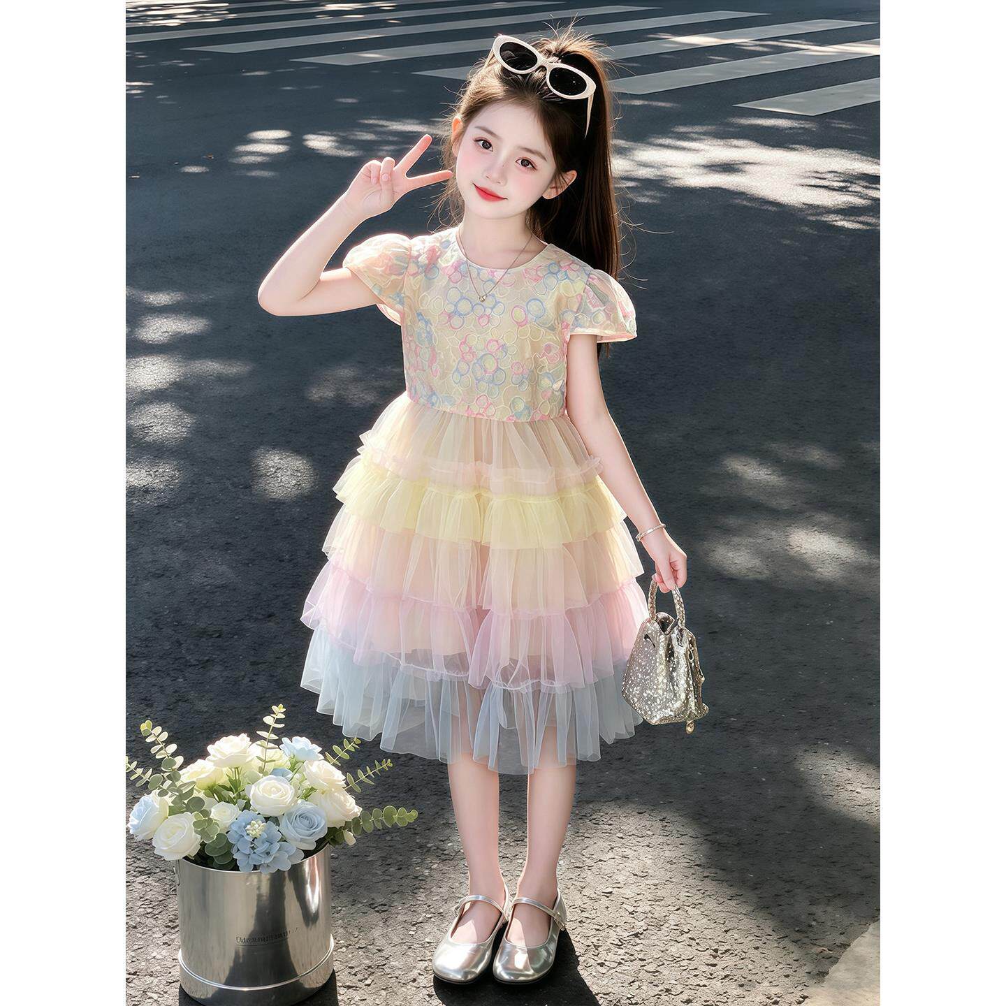 女童连衣裙夏季2026新款儿童洋气网纱蛋糕裙女孩夏装彩虹公主裙子