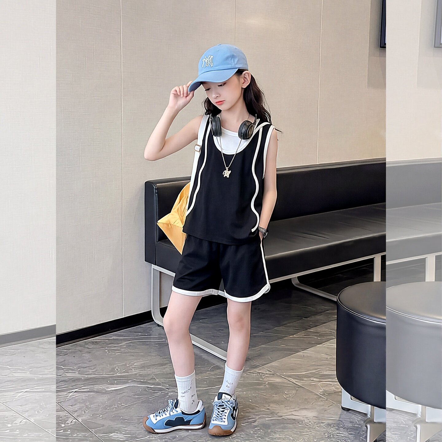 女童套装2026新简约休闲运动背心儿童夏装宽松潮范薄款短裤两件套