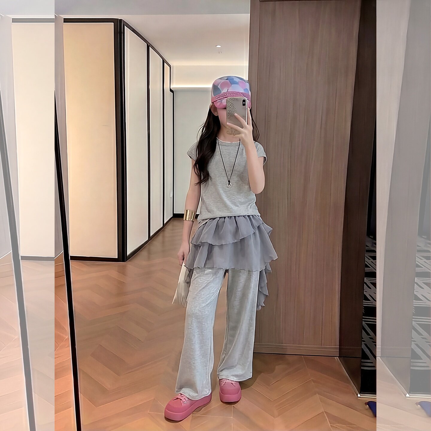 女童时尚休闲纯色网纱屁帘套装