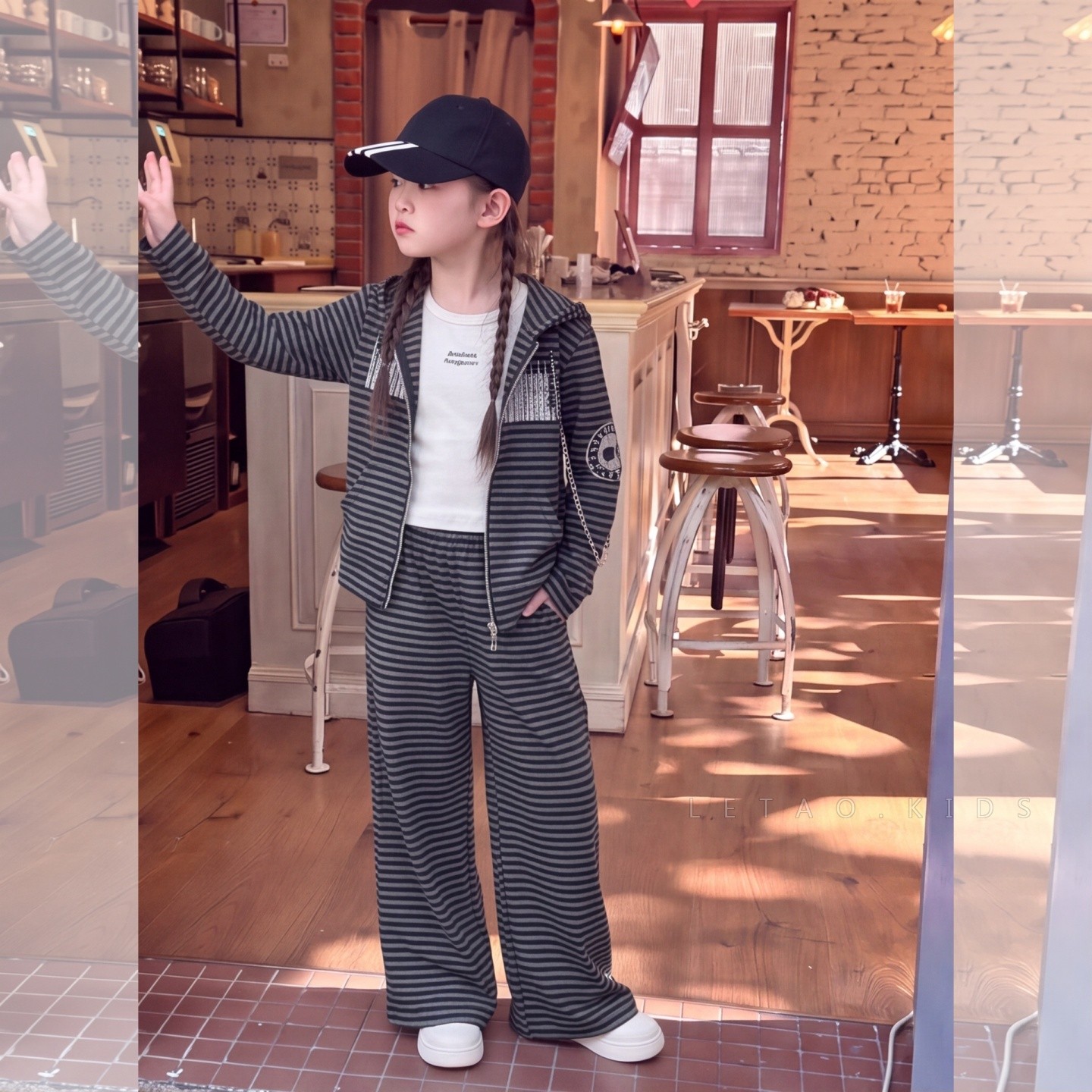 韩范条纹连帽女童卫衣喇叭裤套装