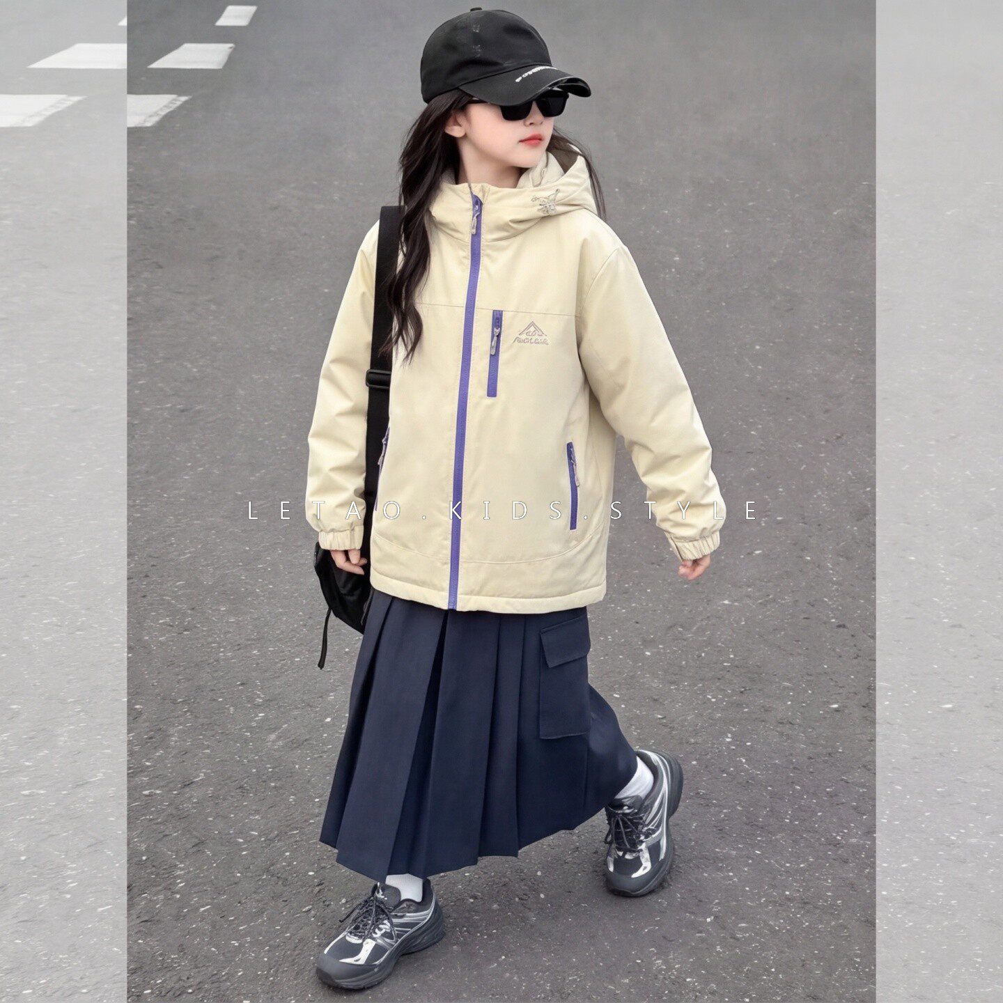 女童秋冬休闲加棉连帽冲锋衣棉服