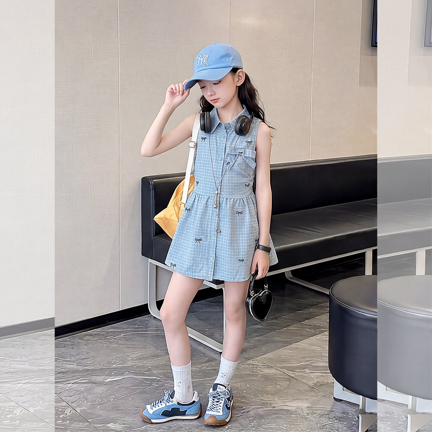 女童夏无袖格纹蝴蝶结翻领连衣裙