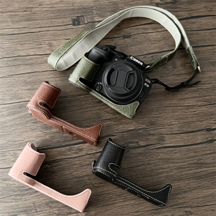 适用于佳能 R10半套底座外壳 开孔 带肩带 Canon r10相机保护皮套