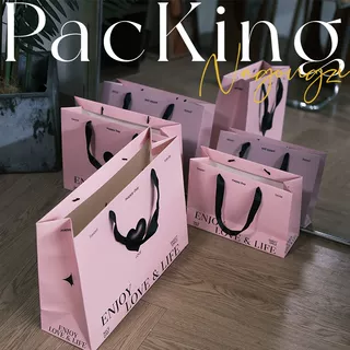 粉色爱心纸袋手提袋少女心手提袋服装手提袋英文纸袋可印刷logo