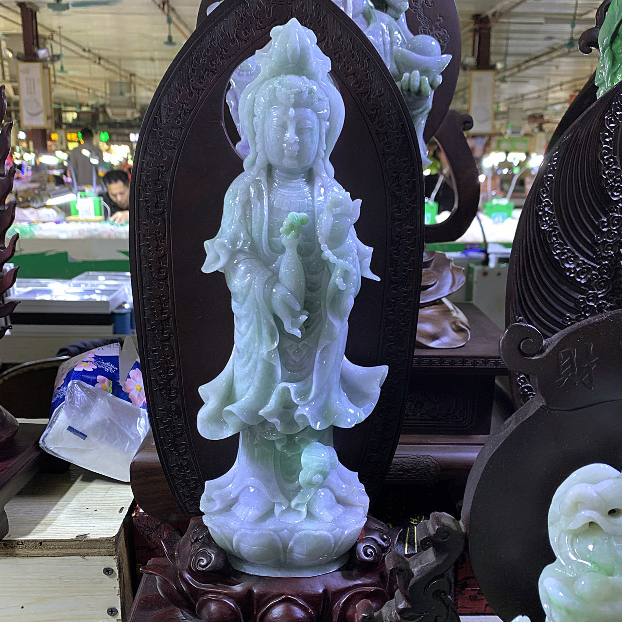 缅甸玉雕件青绿翡翠站款正装净瓶莲花观音菩萨玉摆件居家客厅供奉