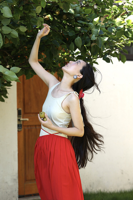 杏黄色双纱纯棉吊带侧肩系带