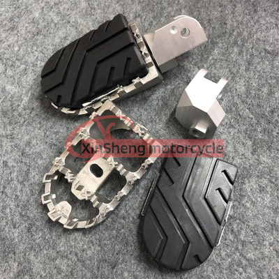 适用雅马哈FZ1/FZ6/FZ8/MT03/MT07/MT09改装加大加宽前脚踏脚蹬