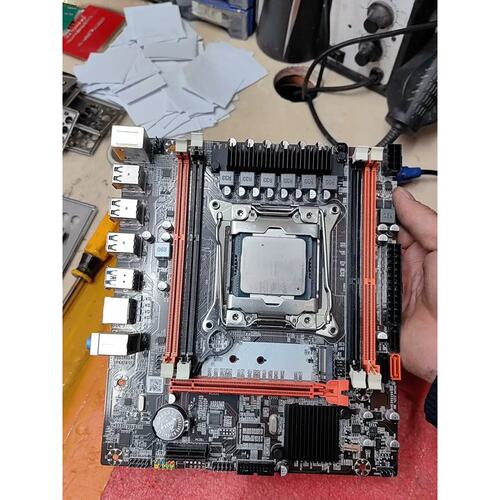 议价Intelx99-d3主板+e5-2673v3 有挡板 使用几个