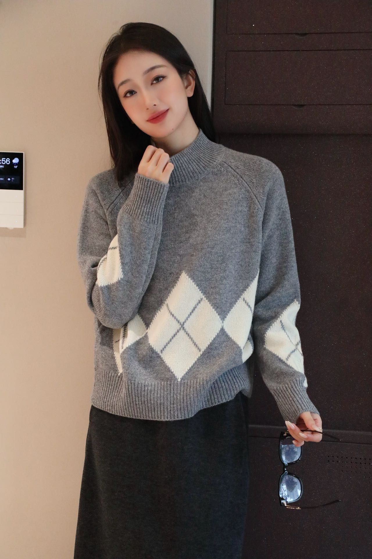 LPIUTY 2025秋冬新款复古菱形格纹毛衣女宽松慵懒风针织衫上衣