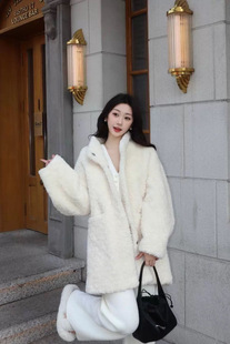 LPIUTY 2025新款羊羔绒外套女冬气质简约皮草纯羊毛立领皮毛一体