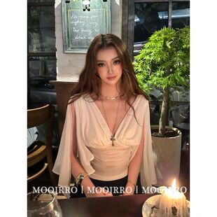 法式纯欲T恤女新款深V开叉袖子收腰显瘦小众高级设计性感减龄上衣
