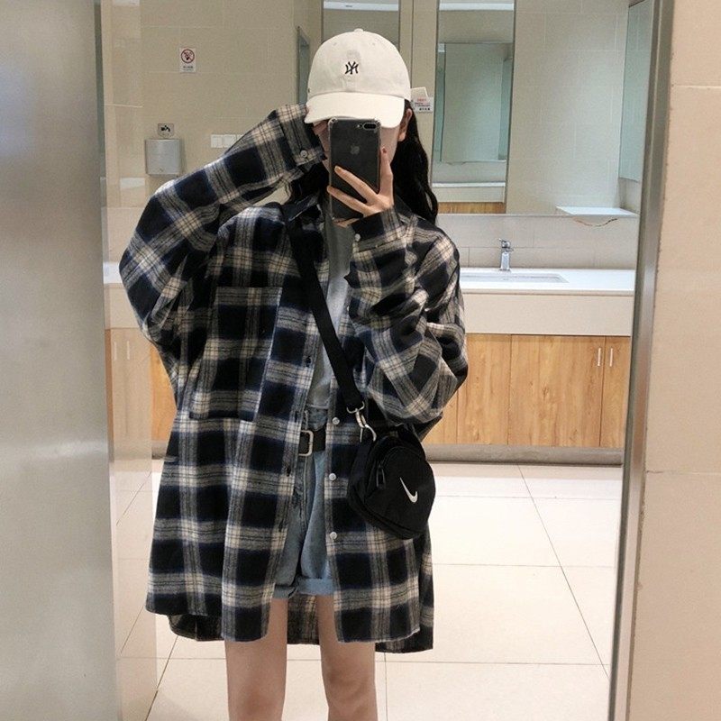格子衬衫女设计感小众百搭大码衬衣复古港味韩版学生新款上衣外套