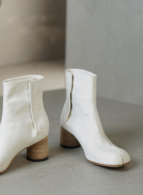 Le' Queen「法式小众」意大利水洗马皮分趾靴粗高跟短靴女春秋款