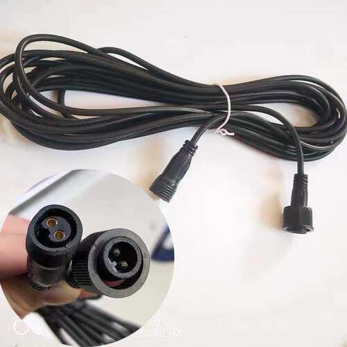 led太阳能灯家用户外一拖投光