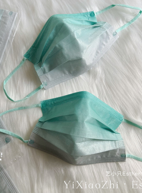 香港新品渐变蓝绿色口罩浅绿色一次性三层透气高级颜值时尚平面罩