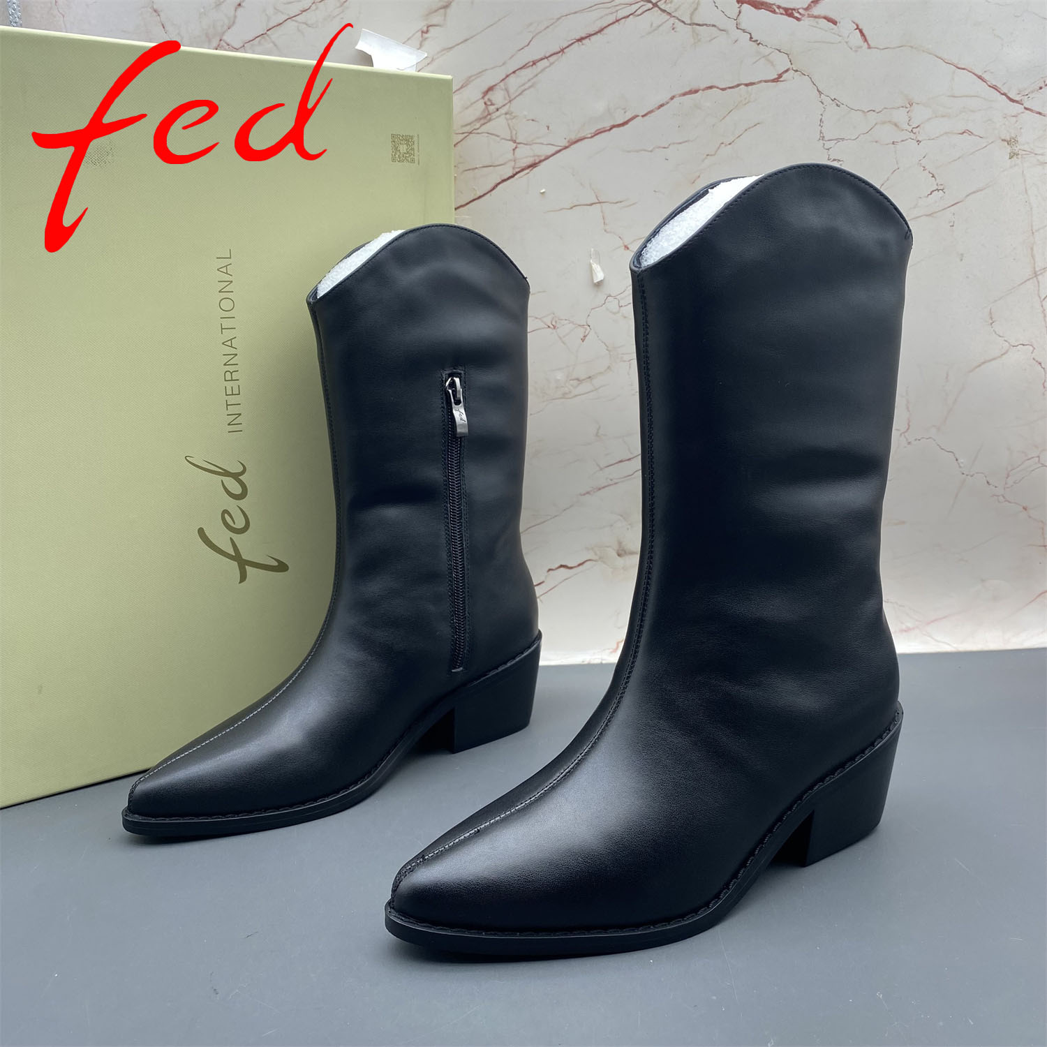 35码fed/艾芙伊迪撤柜断码牛皮女鞋平跟短靴侧拉链尖头羊毛棉鞋