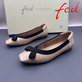日常防滑单鞋 36码 牛皮女鞋 浅口方头平跟时尚 fed 艾芙伊迪撤柜断码