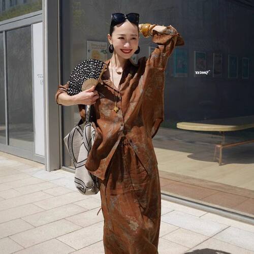 印花气质风穿套装早春两件套慵懒