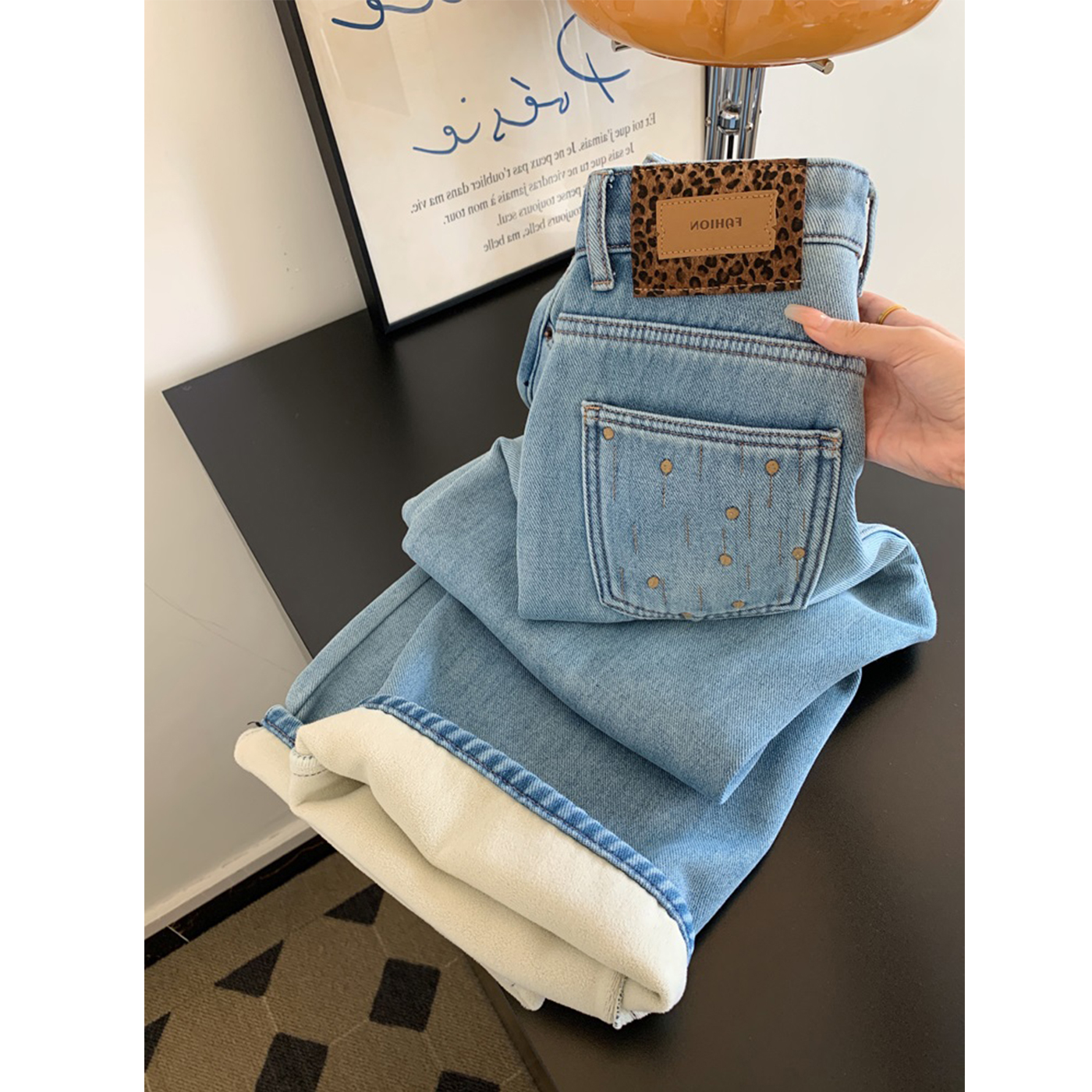 高端加绒加厚直筒牛仔裤女