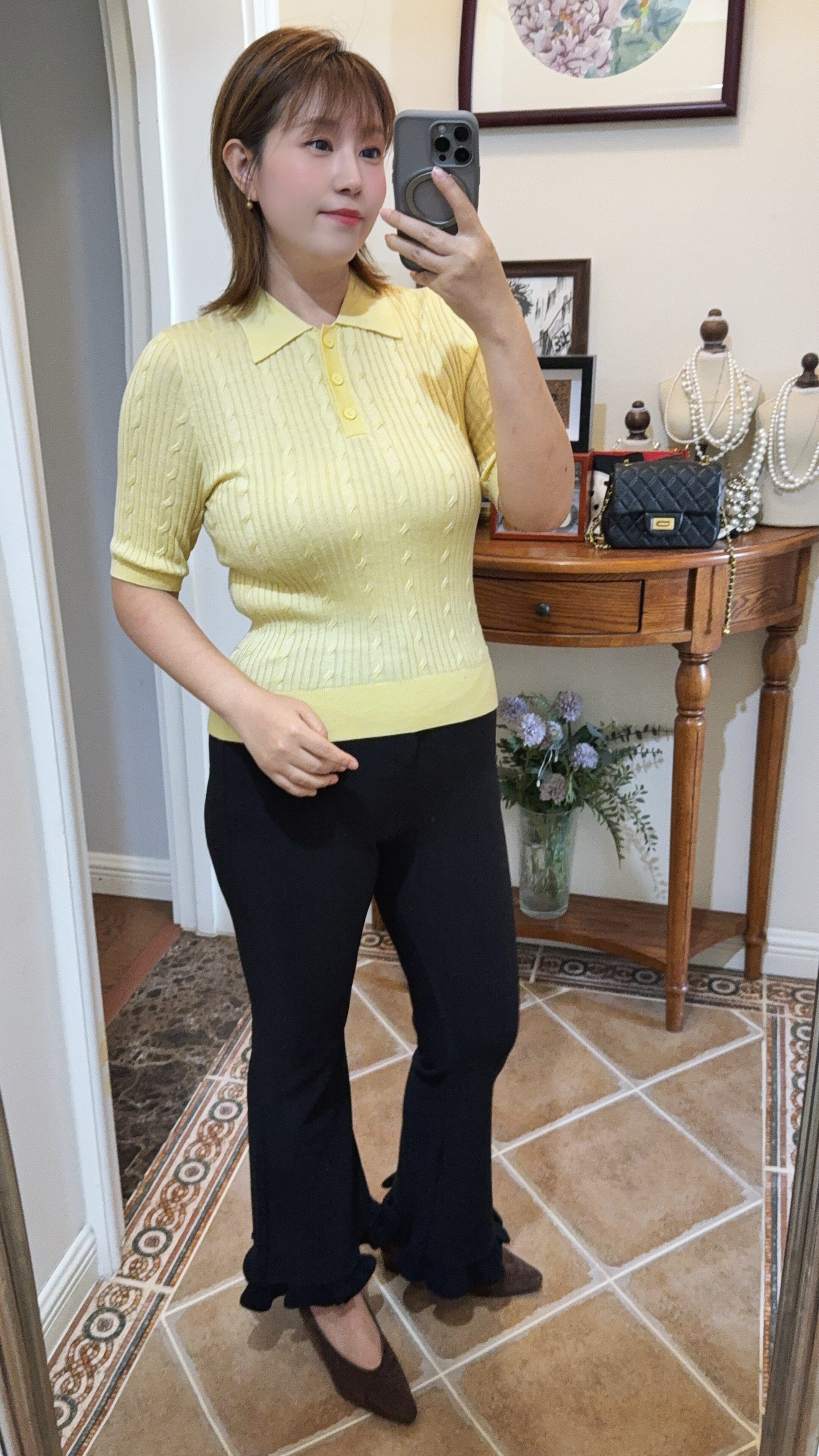 新款复古麻花设计感POLO领修身短袖针织衫T恤女夏季通勤上衣黄色图片