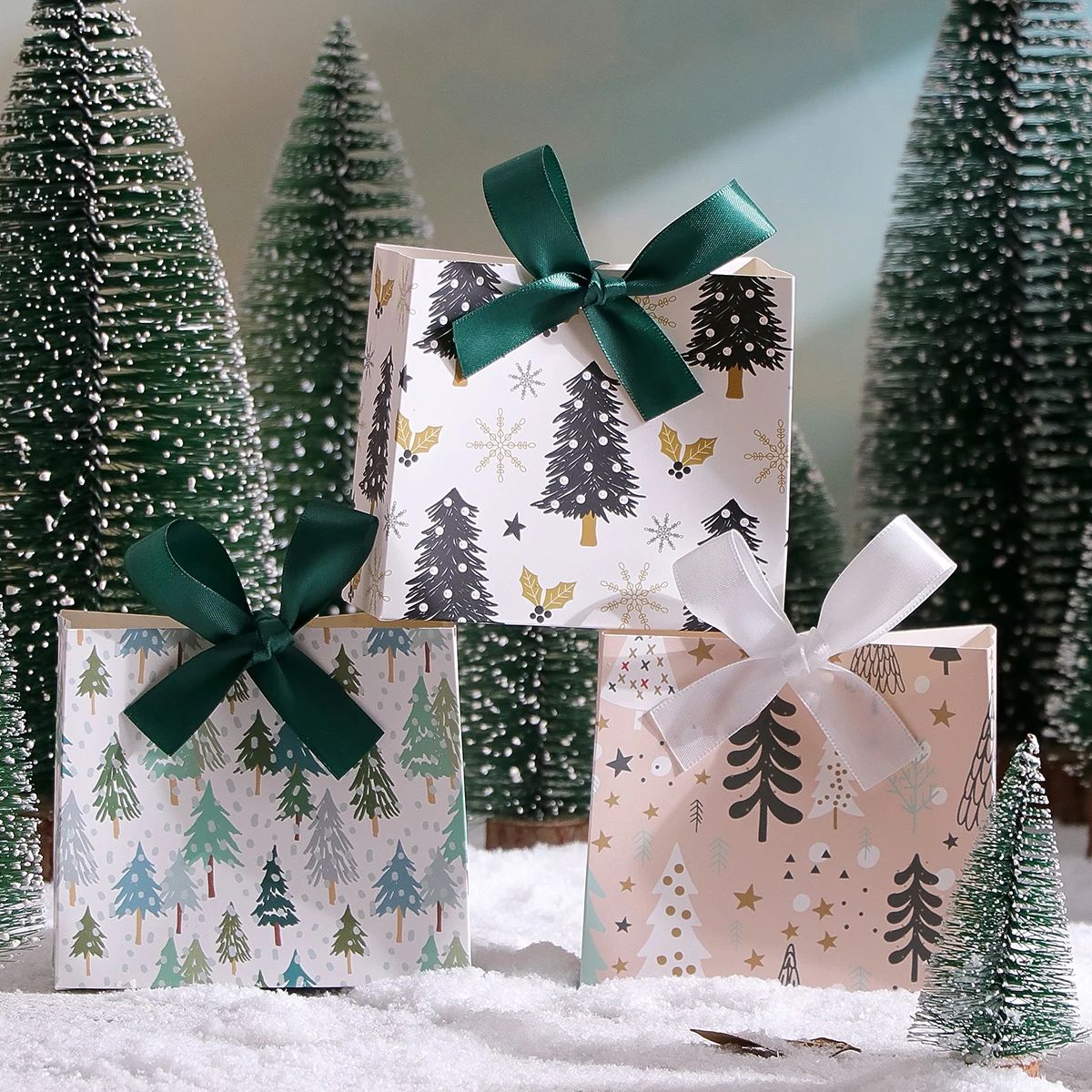 10-Pack Christmas Gift Boxes with Mini Holiday Gift Bags in