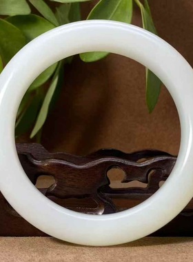 保真正品新疆和田玉羊脂手镯腕间风情56.5圈口