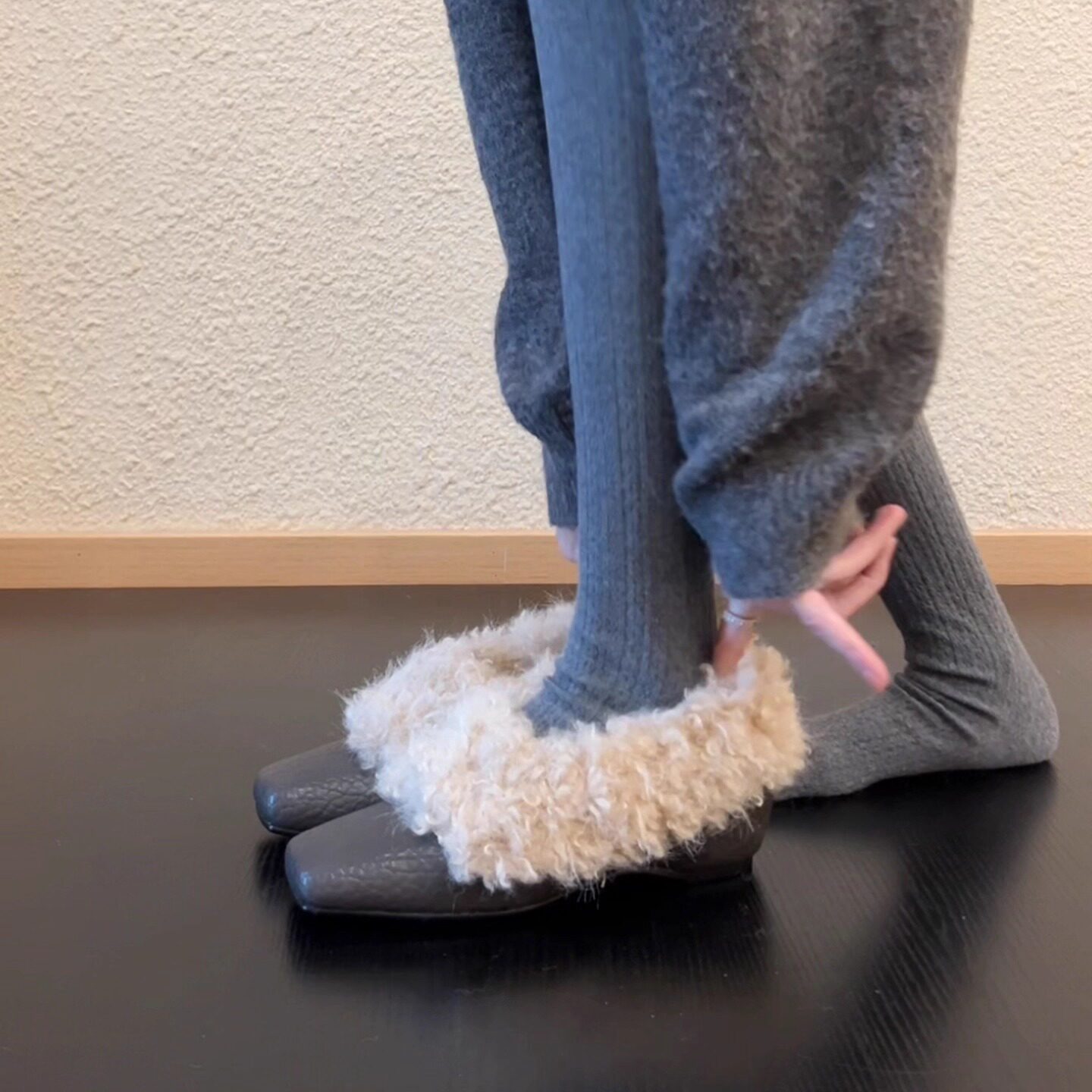 【现货送退货宝】方头粗跟毛毛鞋