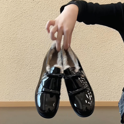 法式复古漆皮加绒蝴蝶结玛丽珍