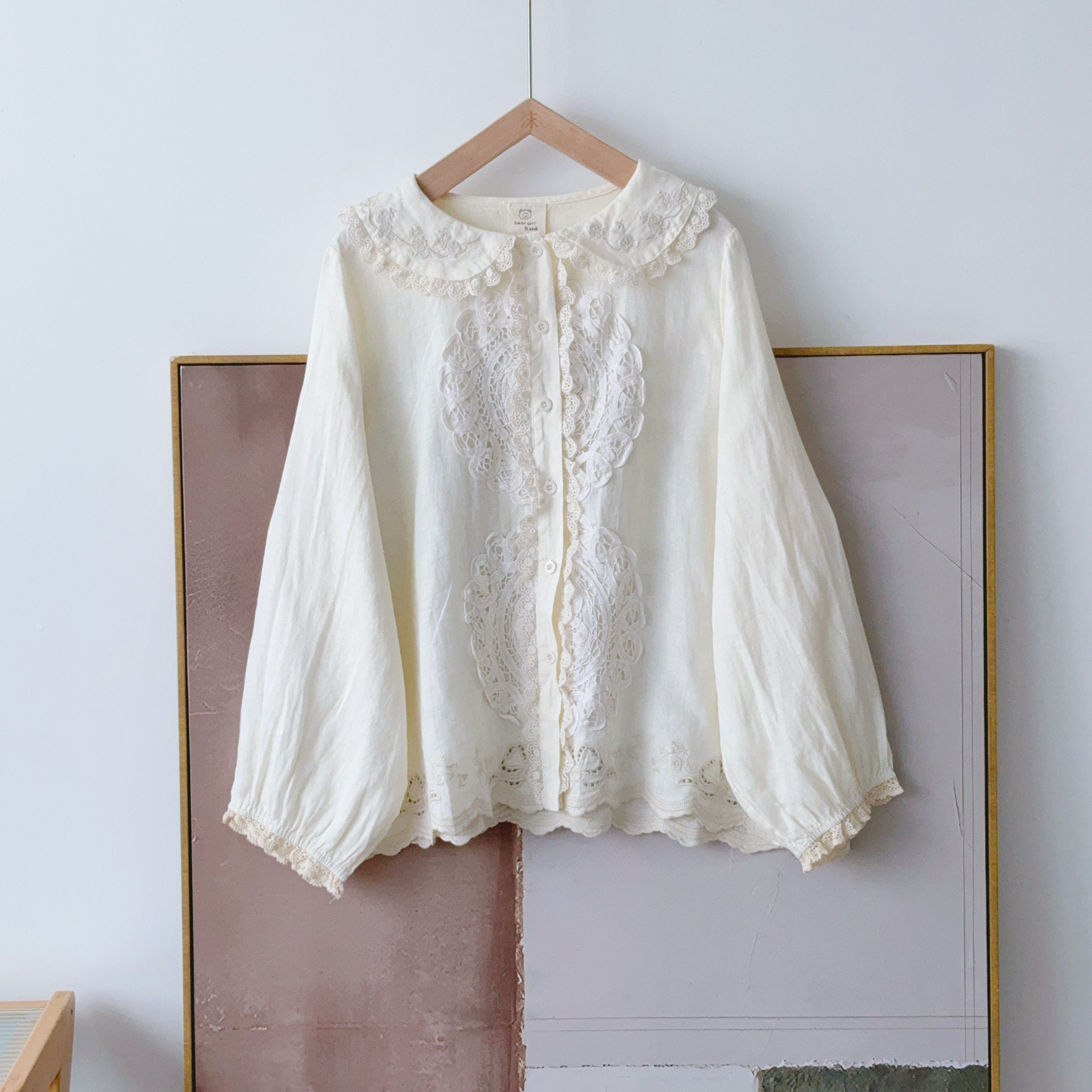 衬衫 熊姑娘森系甜美娃娃领贴布花边宽松亚麻长袖小众上衣0677026