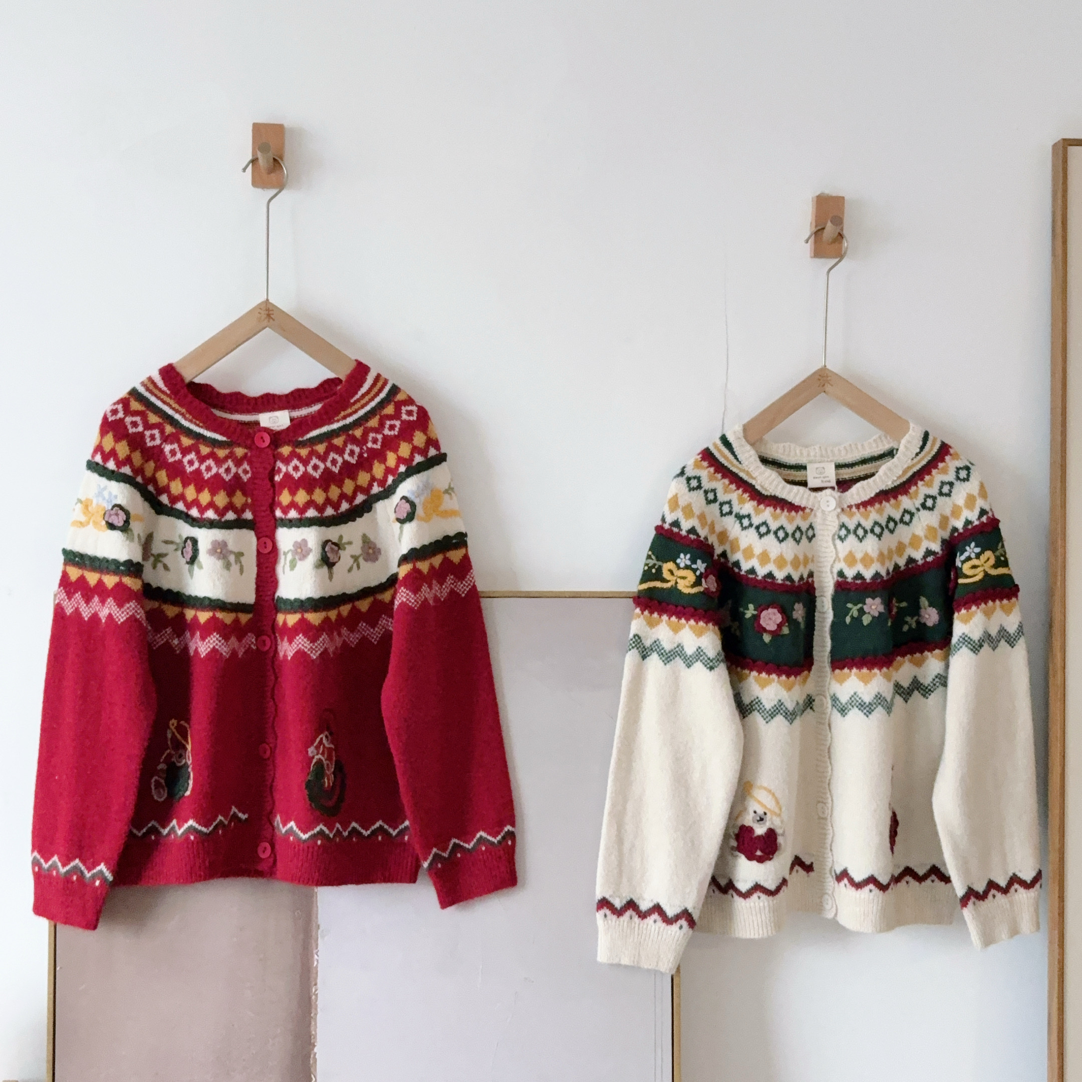 熊姑娘2025森日系复古古着毛衣钩花朵提花慵懒针织开衫外套88773