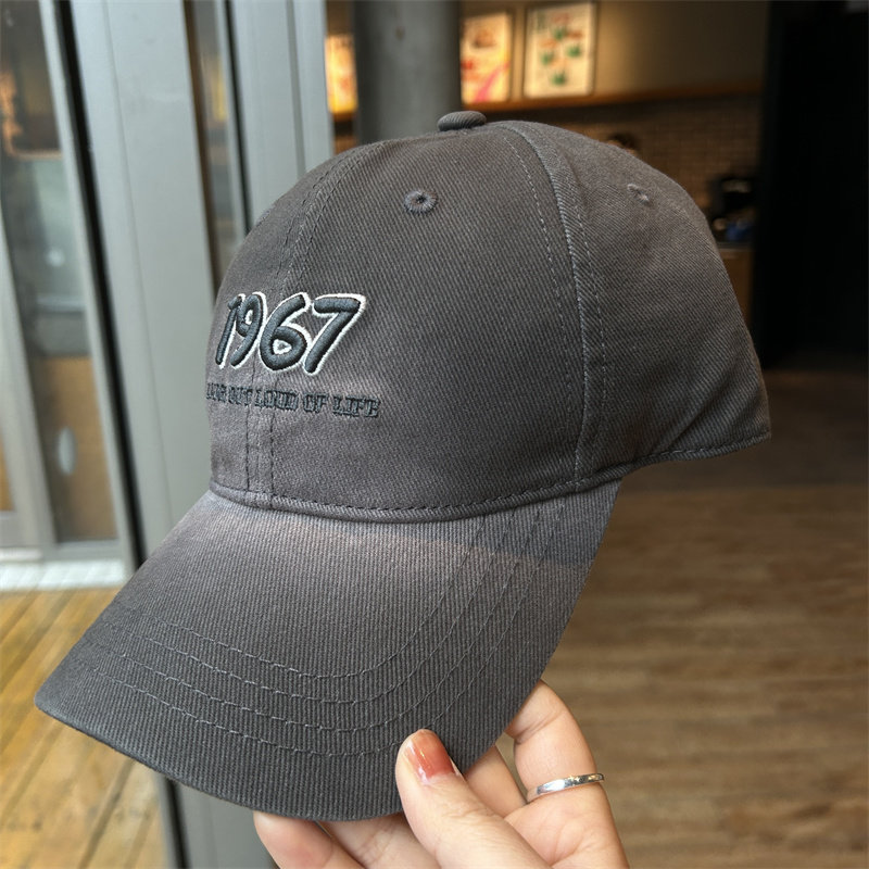 新款字母刺绣显脸小软顶棒球帽子男女小众个性渐变色遮阳鸭舌帽潮