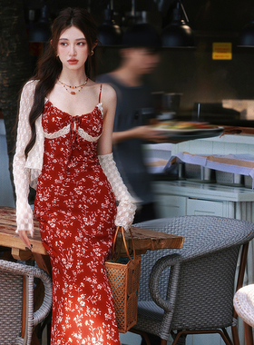 AZure法式复古红色吊带裙夏季碎花连衣裙收腰显瘦气质显白长裙女