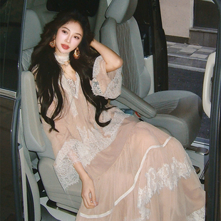 AZure定制激光蕾丝喇叭袖 蕾丝上衣大裙摆拼接蕾丝吊带 雪纺V领法式