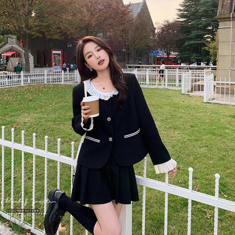 高端品质小香风黑色短外套女2025春装新款网红爆款花边娃娃领外套，女装短外套，浙宝129