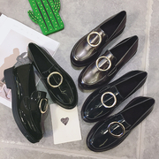 2017韩版春季圆头漆皮低跟小皮鞋英伦学院风黑色休闲圆扣单鞋女鞋