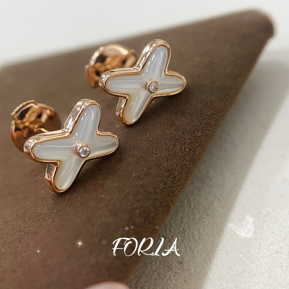 FORIA定制 交叉白贝母耳钉耳饰X形18K字母轻奢2026新款女高级小众,饰品/流行首饰/时尚饰品新,耳钉,淘宝优惠券,粉丝福利购,淘宝优惠卷