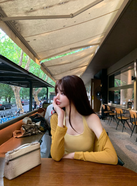 林悠 【全定染显白的姜黄色组合】褶皱遮肉打底 外套爽感材质显白