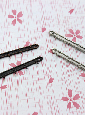 52DOLLHOUSE 微缩食玩场景模型 小布娃娃屋配件 迷你挂钩一个G118