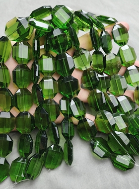 190 21x25绿色玻璃扁珠5条
