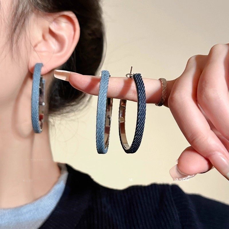 复古港风牛仔布艺耳圈女小众设计感高级气质耳环2025新款爆款耳饰,饰品/流行首饰/时尚饰品新,耳环,淘宝优惠券,粉丝福利购,淘宝优惠卷