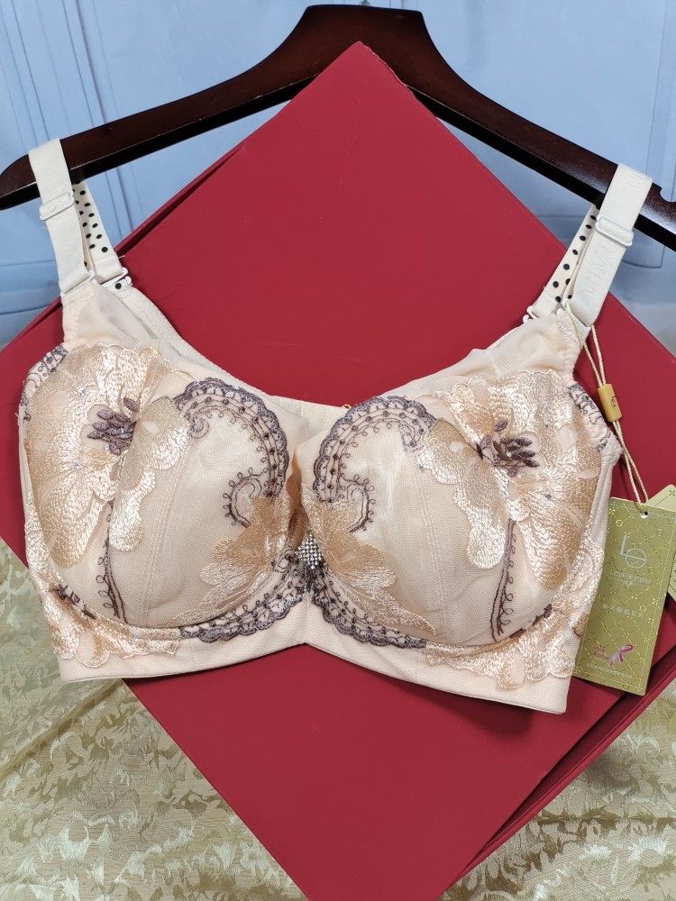 爱黛肤色刺绣蕾丝杯面薄杯软包带钢圈侧高收副乳聚拢内衣34d捡漏