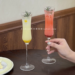 创意酒吧个性 高脚玻璃杯鸡尾酒杯 调酒杯子马天尼收腰香槟杯新中式