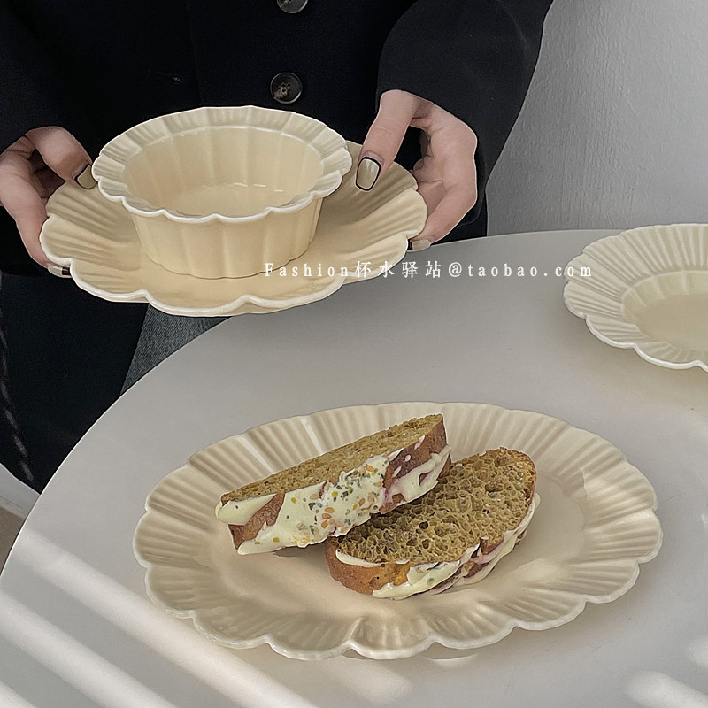 早餐碗蛋糕甜品盘意面盘牛奶汤碗