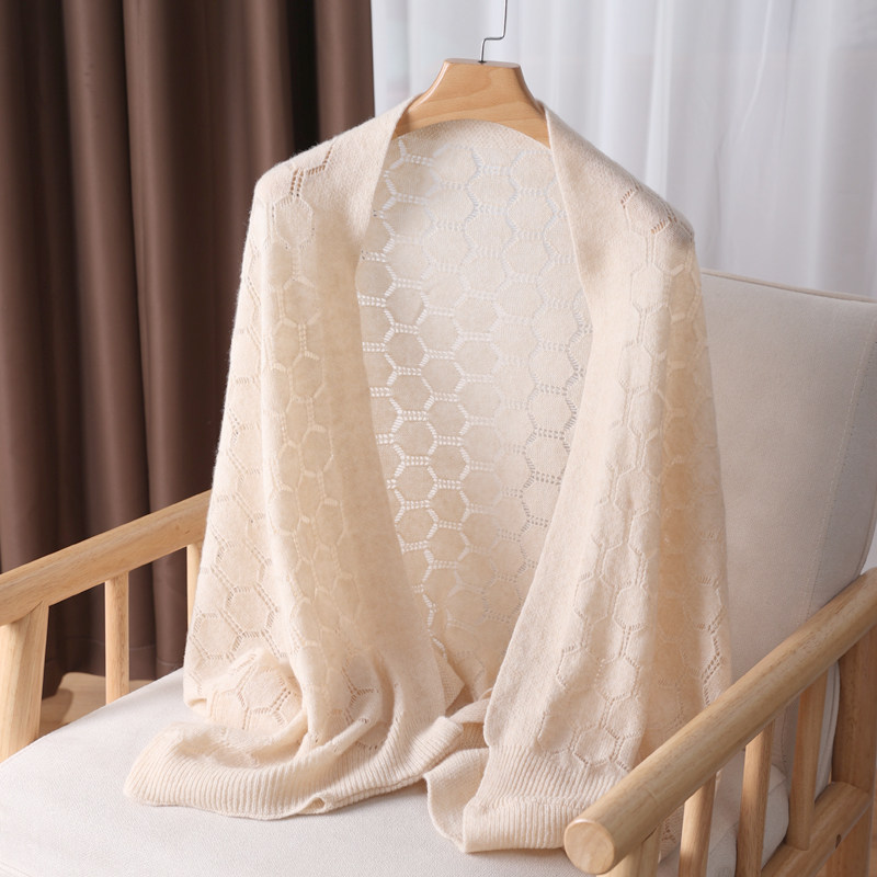 羊绒外搭小披肩针织六角镂空羊毛线围巾女薄护颈保暖围脖搭肩百搭